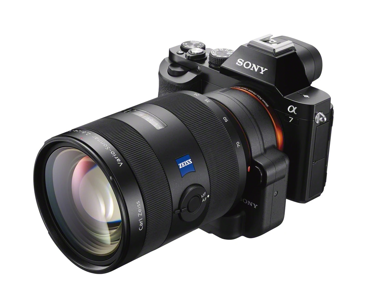 The α7 has a low-pass filter, and uses a hybrid autofocus system