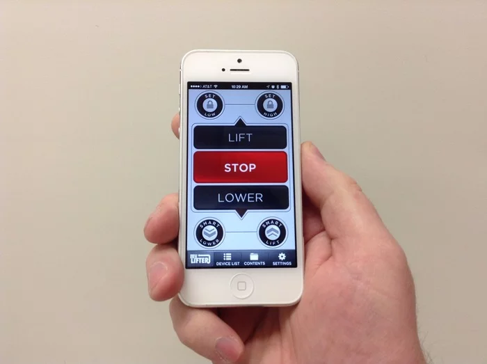 Connecting to any iOS device via Bluetooth 4.0, the companion app features standard lift and lower buttons