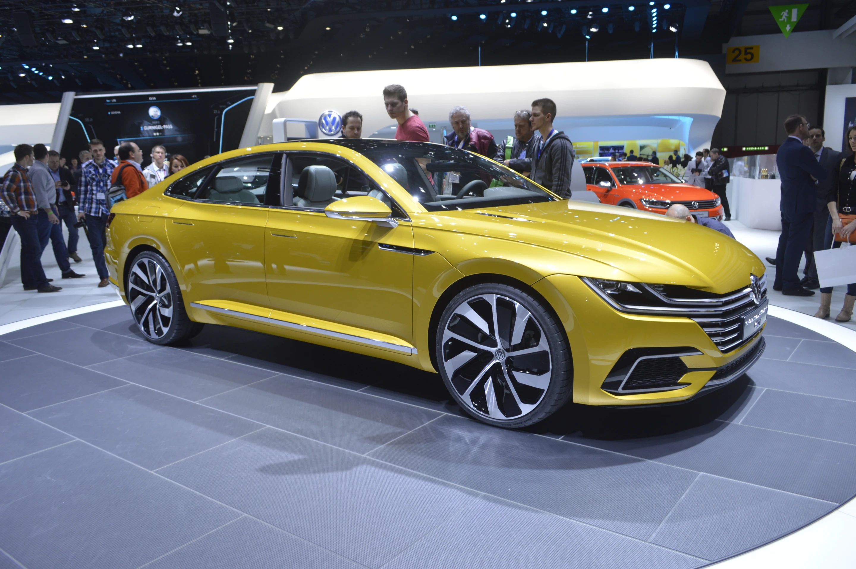 The VW Sport Coupe Concept GTE, stylish, fast and economical (Photo: C.C. Weiss/Gizmag.com)