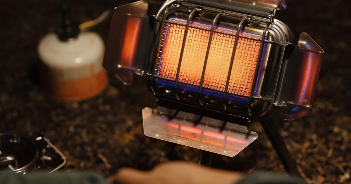 Pint-sized windproof stove doubles as a personal camp heater Pint-sized windproof stove doubles as a personal camp heater