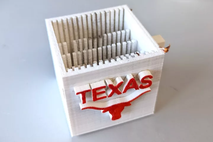 Apparently this device also has commercial potential as a souvenir