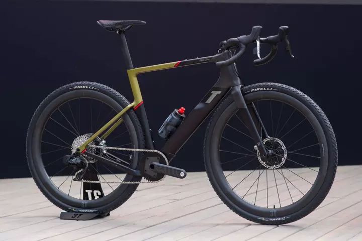 A gorgeous (and ridiculously expensive) gravel bike named for the Lamborghini Huracan Sterrato