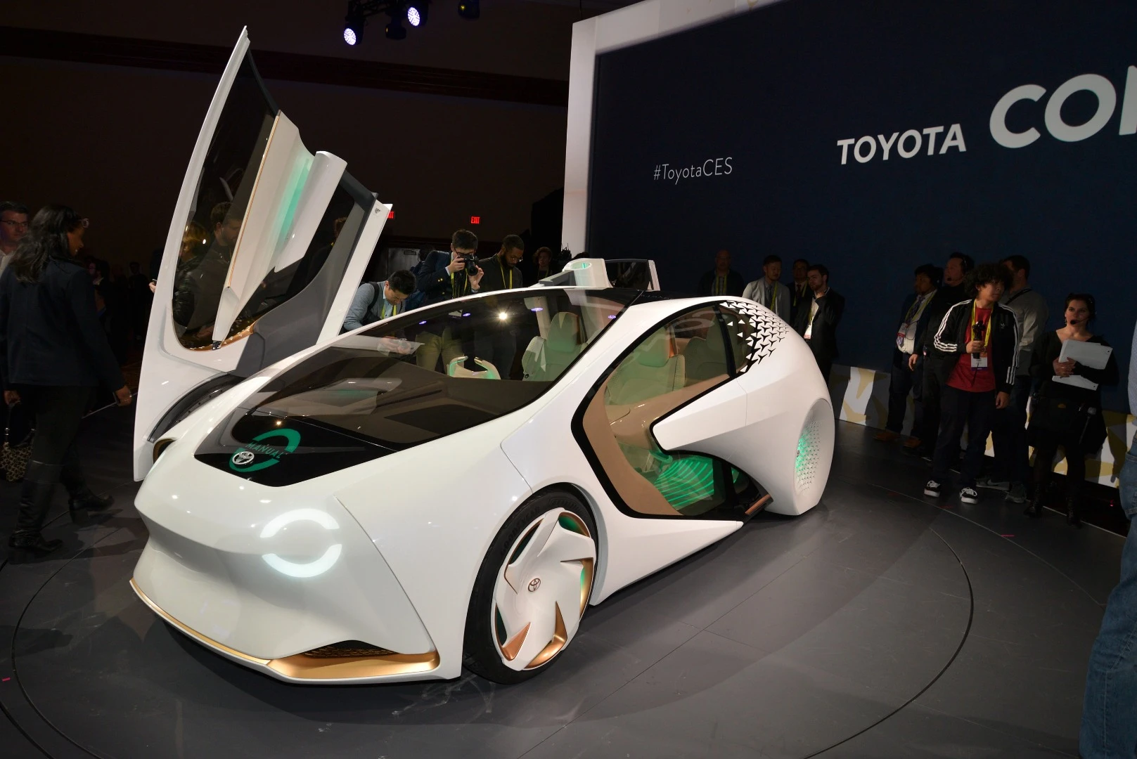 Toyota Concept-i, CES 2017