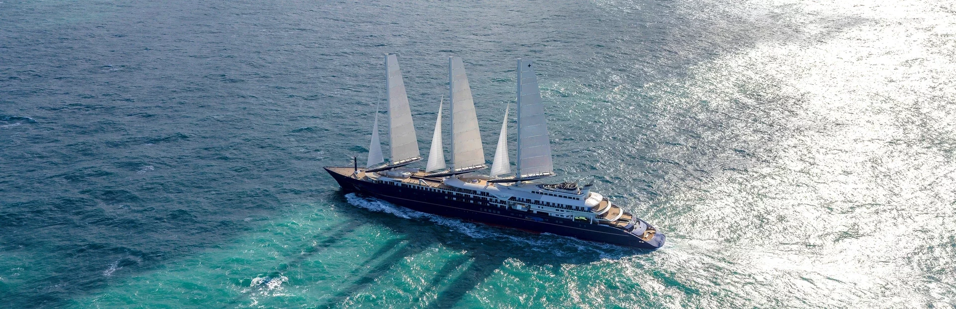 The Orient Express Corinthian underway