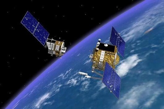 This artist's rendition of Orbital Express during unmated operations was generated using the Boeing SimWorks simulation software. ASTRO is observed during final approach after flying several kilometers away and having performed a flyaround inspection of N