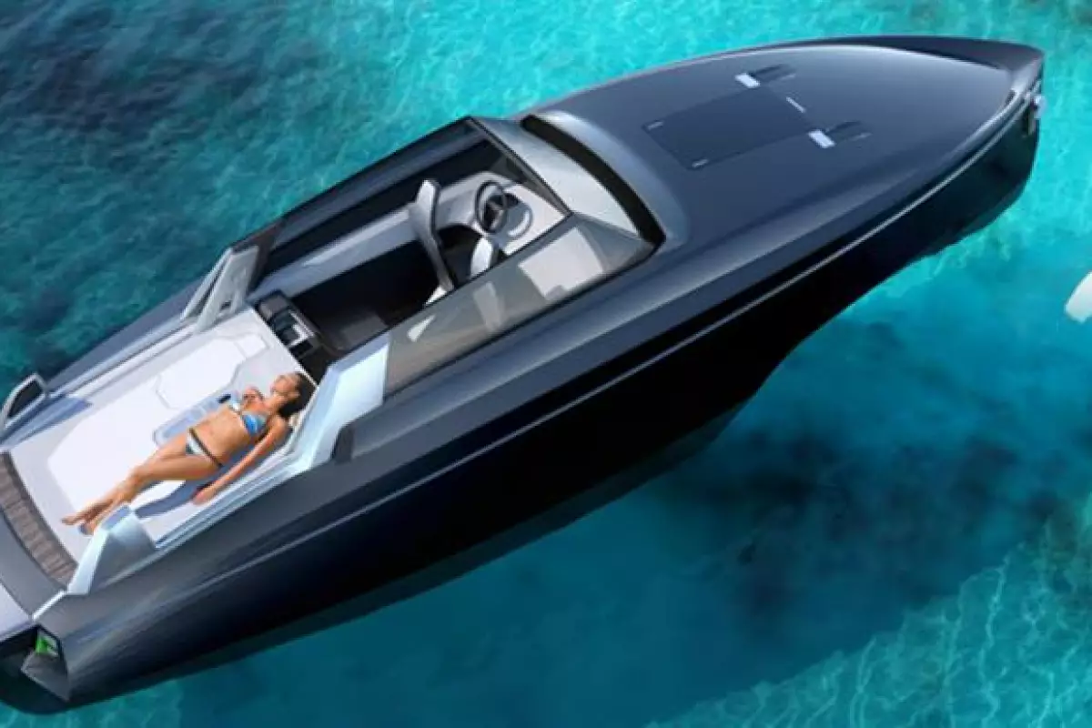 The Reversys Boat goes from fully enclosed to fully open within a matter of seconds