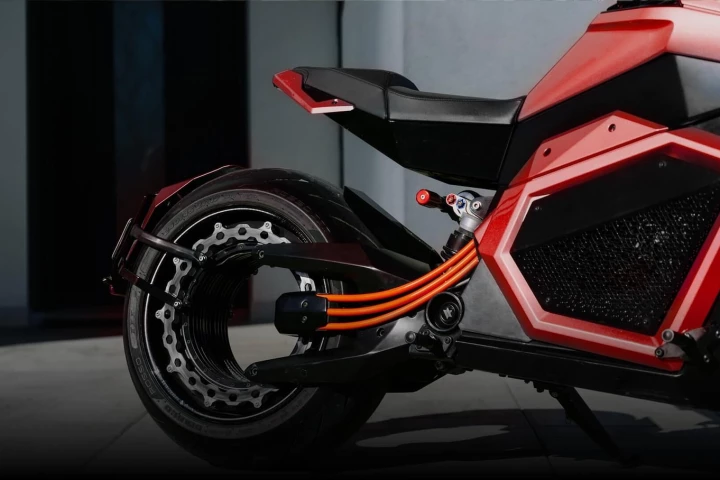The Verge TS Pro features a hollow rear wheel with an integrated rim motor