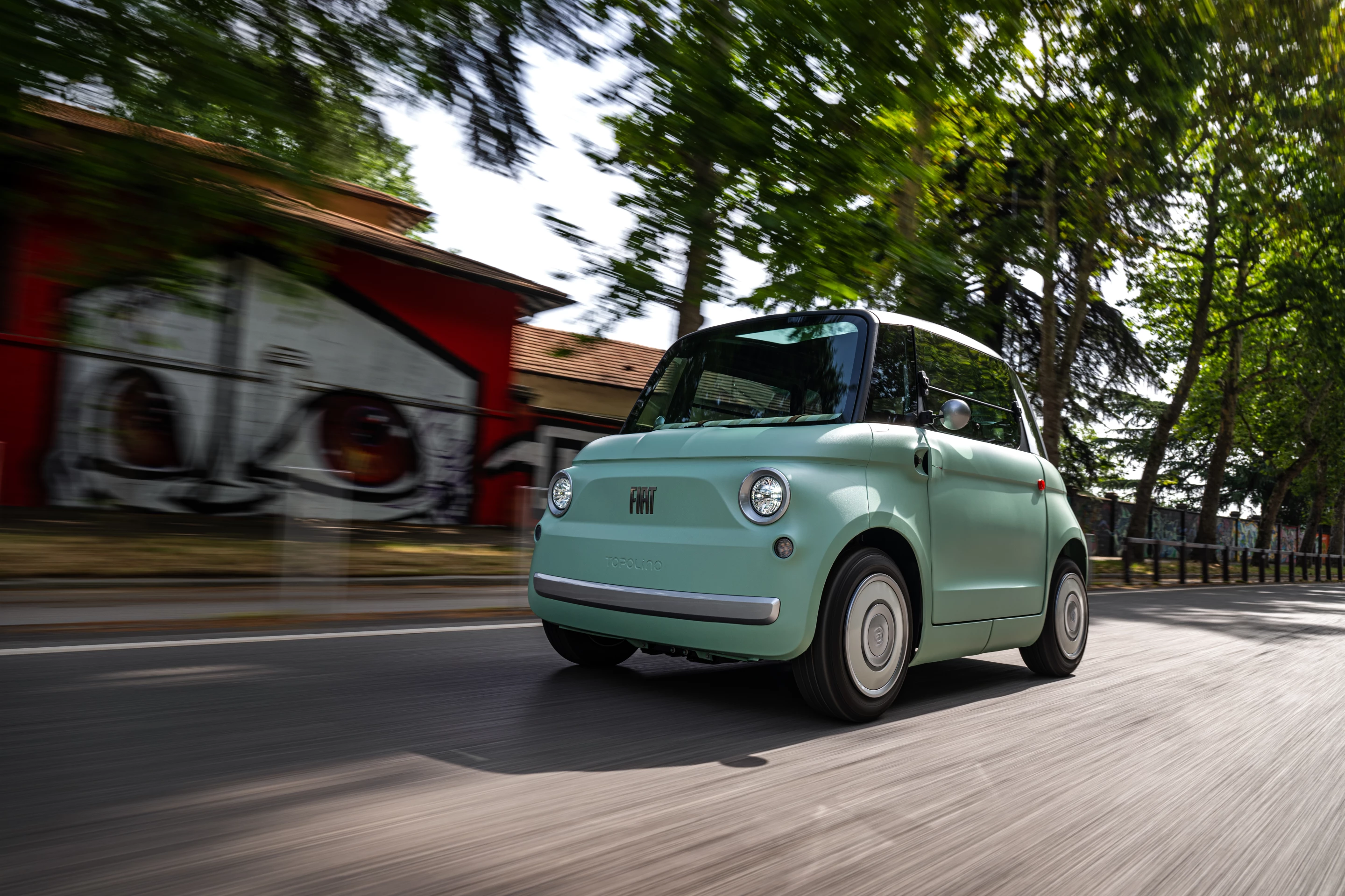 The Fiat Topolino comes in two variants - one closed and the other open