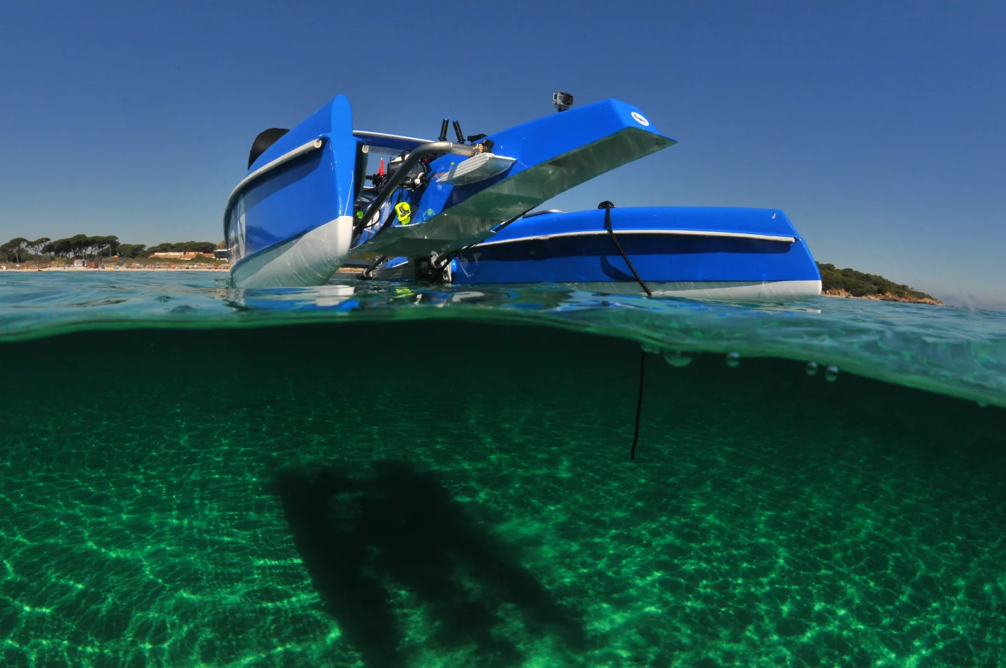 The current prototype can reach speeds of up to 10 knots in surface navigation mode