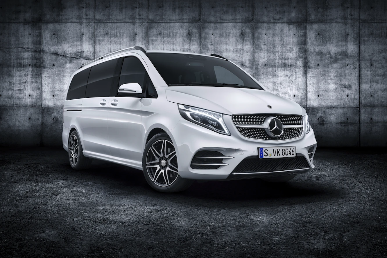 The AMG Line package brings some exclusive styling, like the sporty front bumper and diamond grille with chrome pins
