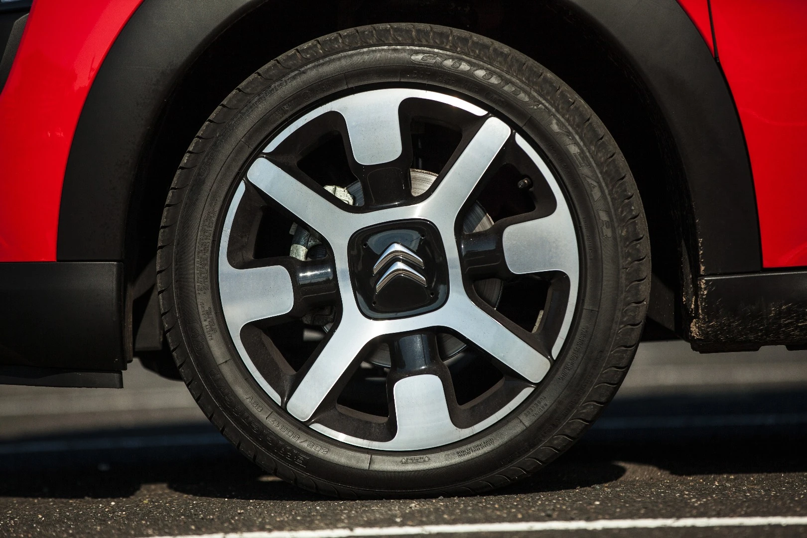 Citroen will let you personalise your Cactus to within an inch of its life, but we like the way this one looked