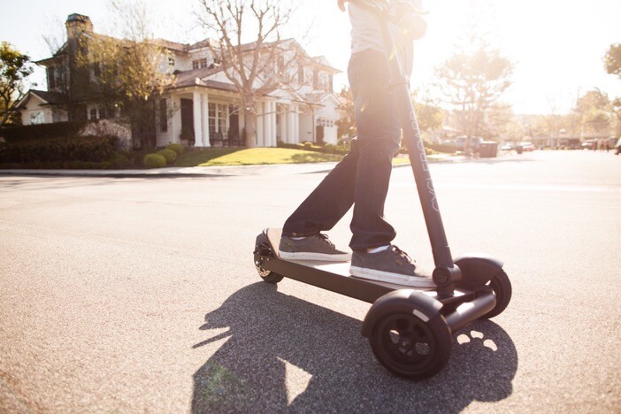 CycleBoard lets users take an angled surf/snowboard stance for more aggressive handling and control