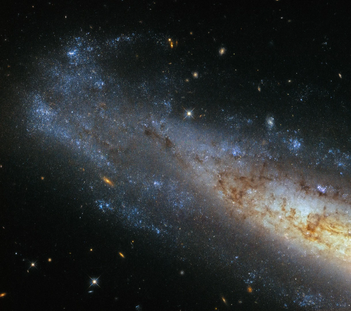 This image from Hubble’s Wide Field Camera 3 (WFC3) shows NGC 1448, a spiral galaxy located about 50 million light-years from Earth in the little-known constellation of Horologium (The Pendulum Clock).