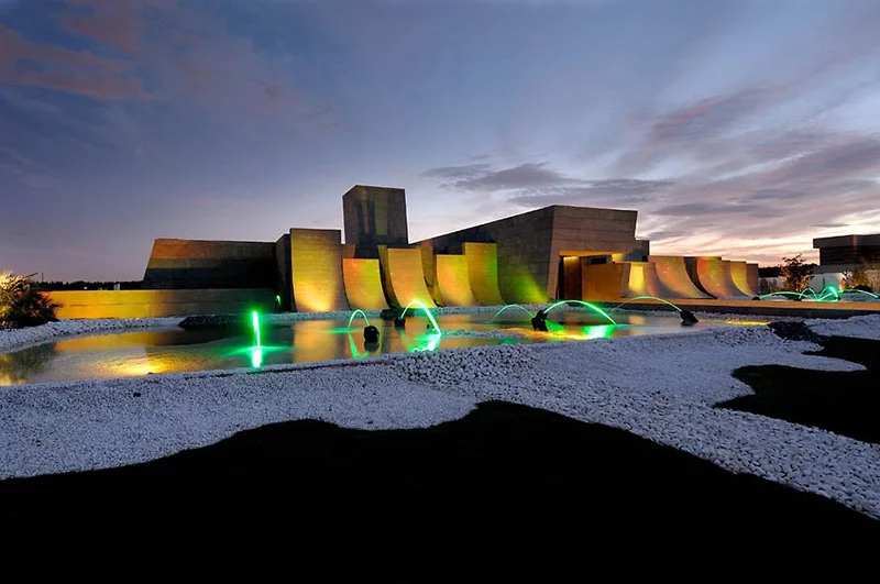 "1001 Nights" private dwelling by architects A-Cero