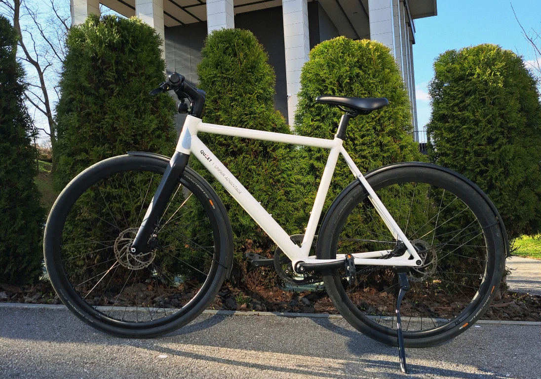 At under 31 lb, the Unfair Advantage is a lightweight electrified ride