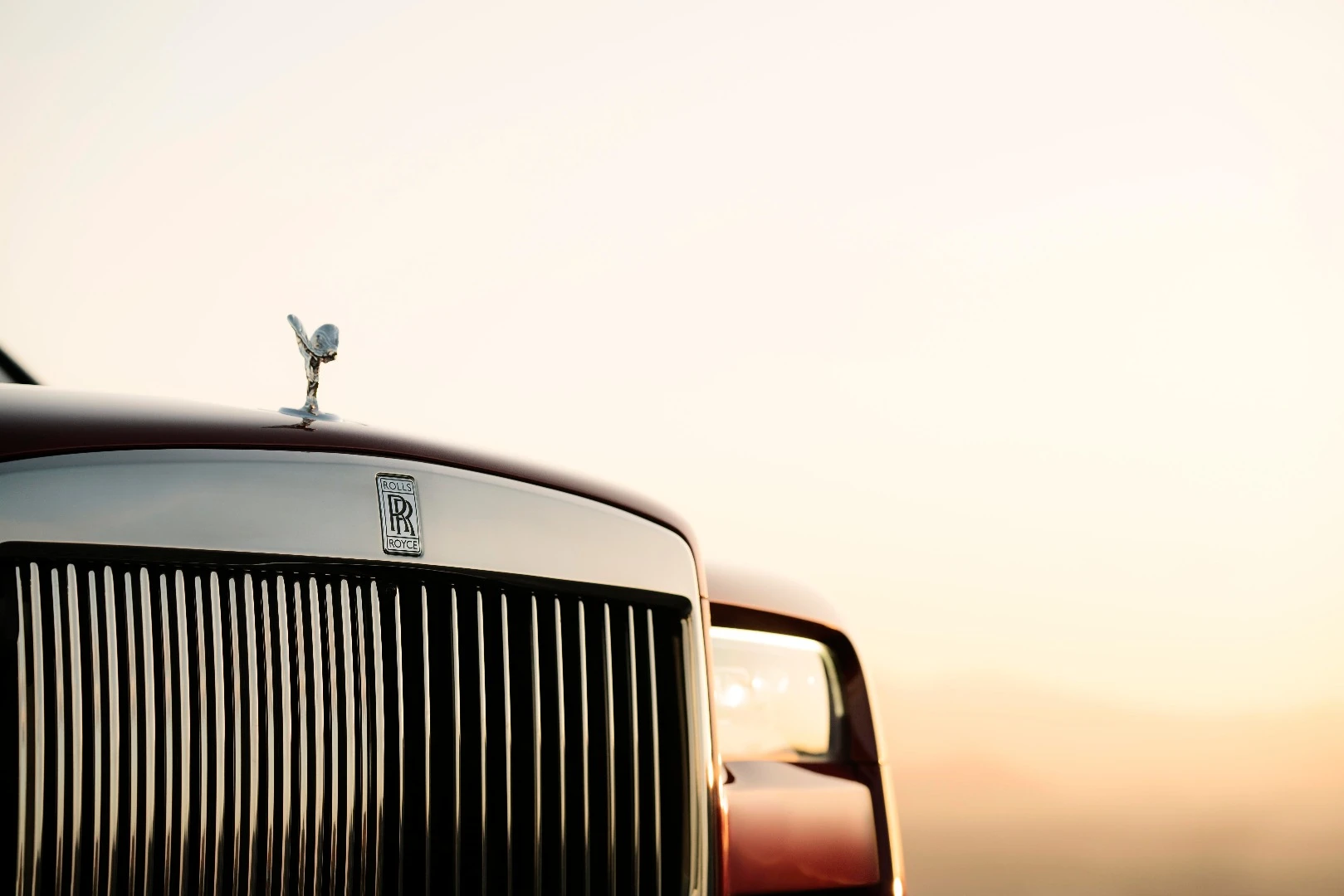 A few years ago, we'd have had trouble picturing the Rolls-Royce badge on an SUV ... but here it is