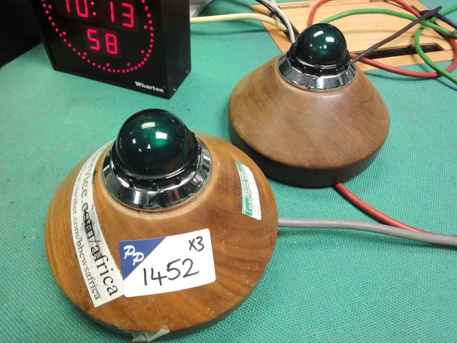 Lot 1452 - a Wharton digital pulse clock with on air lights