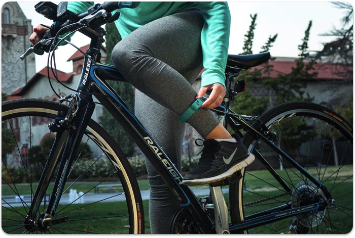 Flyfit is an ankle-band fitness tracker