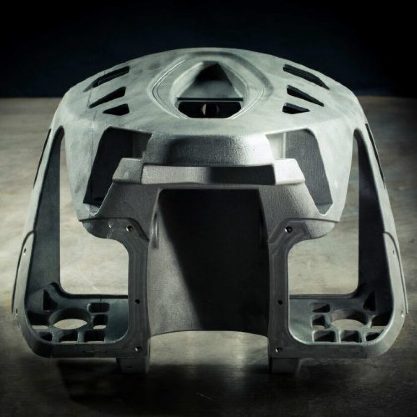 Vins Duecinquanta: tank section with integrated air intakes. Also houses the radiator