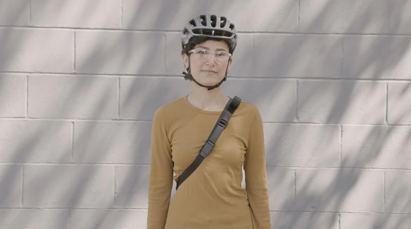 If the user is going to be spending some time off their bike, the secondary section can simply be laid along the length of the main one and buckled in place, making the setup much like a conventional two-point shoulder strap
