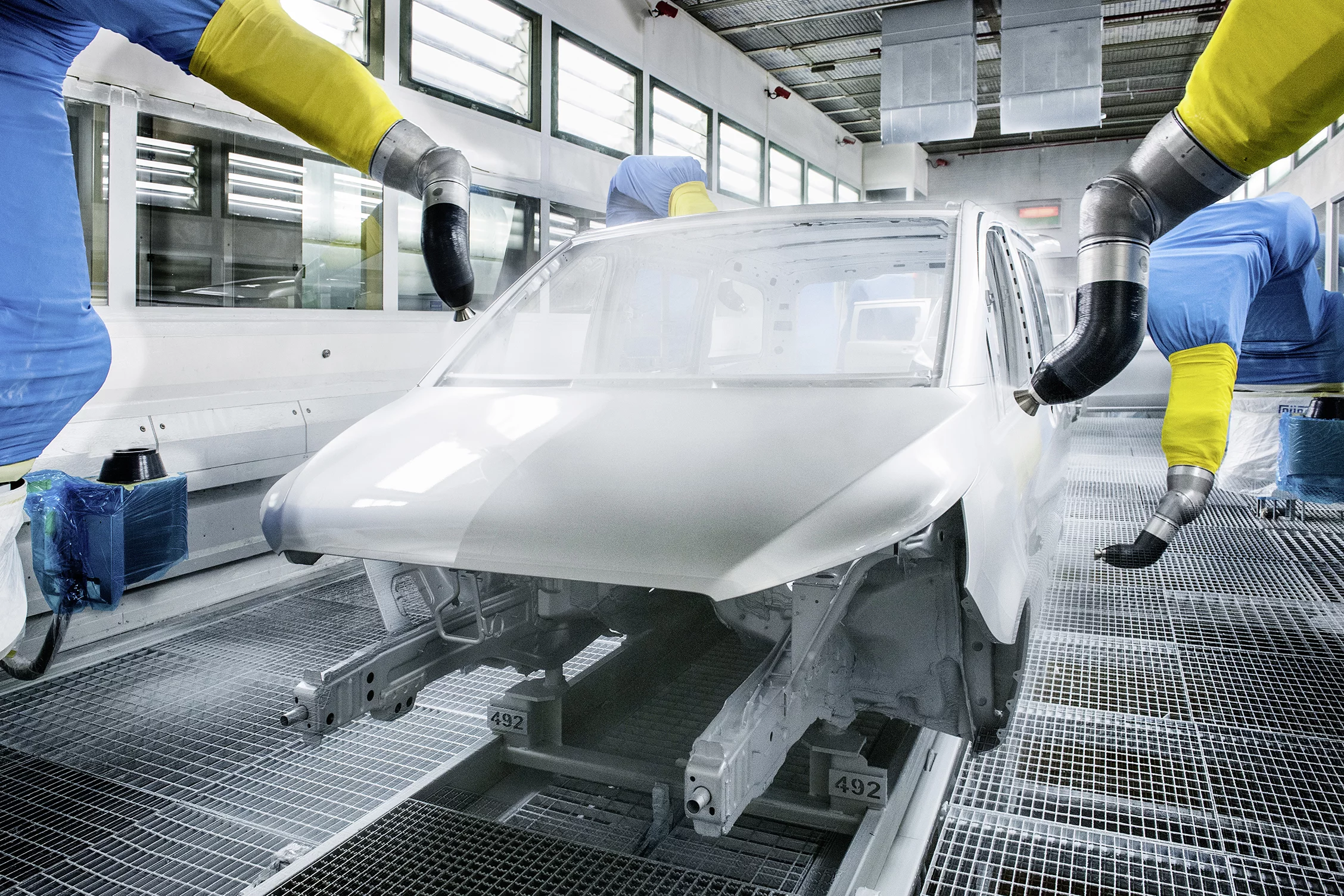 The Mercedes-Benz Vito on the paint line