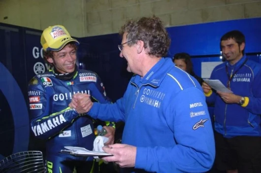 Rossi acknowledges Jeremy Burgess - Burgess was formerly the Team Manager for Michael Doohan and Wayne Gardner.