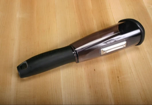 Left- or right-handed, it does the trick