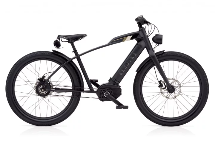 The Café Moto Go! from the Electra Bicycle Company can get riders up to 28 mph in retro-cool style