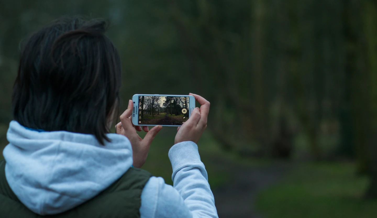 Optical Image Stabilization (OIS) can let users take sharp photos in lower light situations