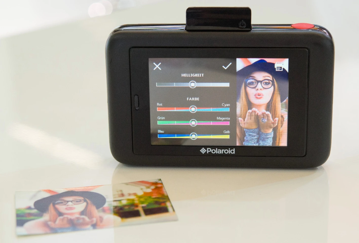You can make (and see) adjustments to images using the touchscreen on the Polaroid Snap Touch