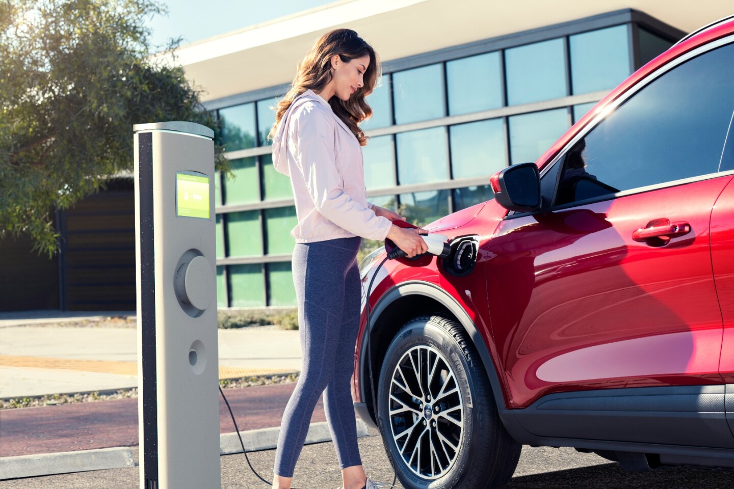 Few are going to be fast-charging their Escape – most will charge it overnight at home and just use gasoline mode otherwise