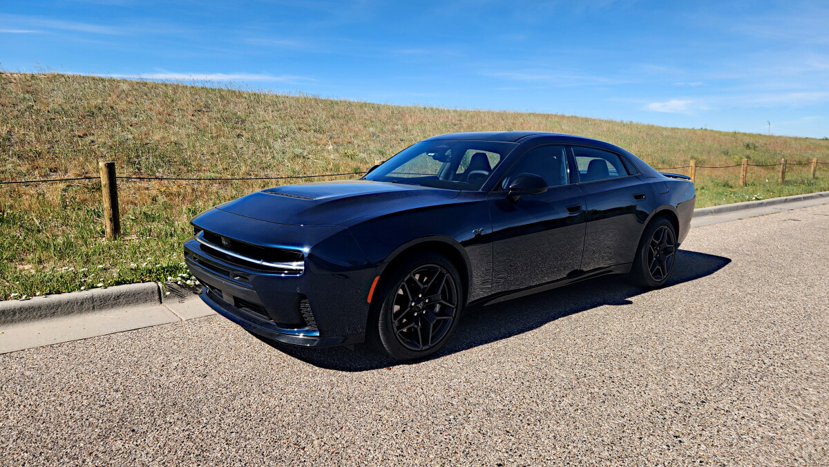Dodge Charger Sixpack is 6 cylinders of bad attitude
