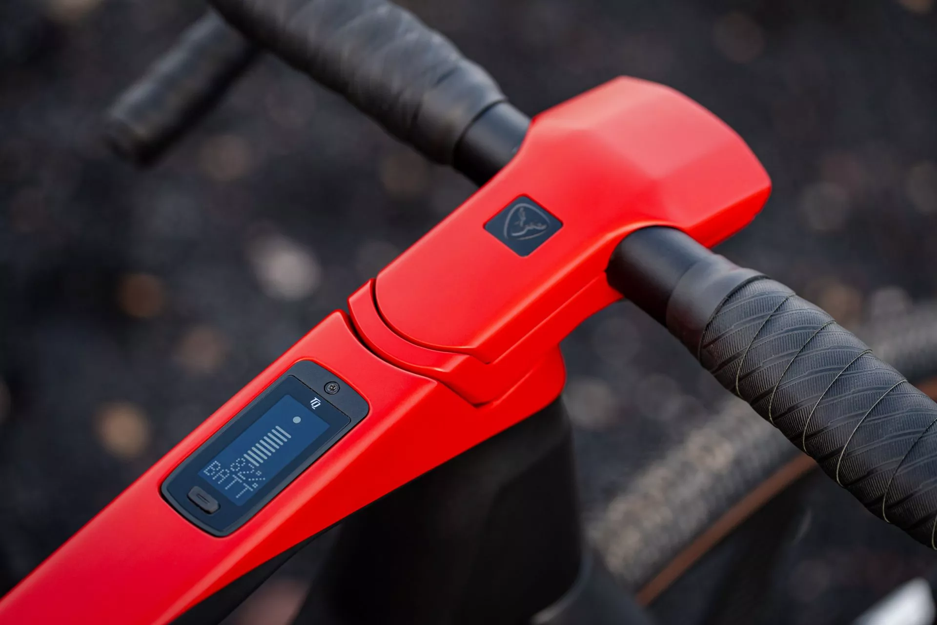 Rotwild goes with a unique clamshell stem design that extends straight forward from the top tube
