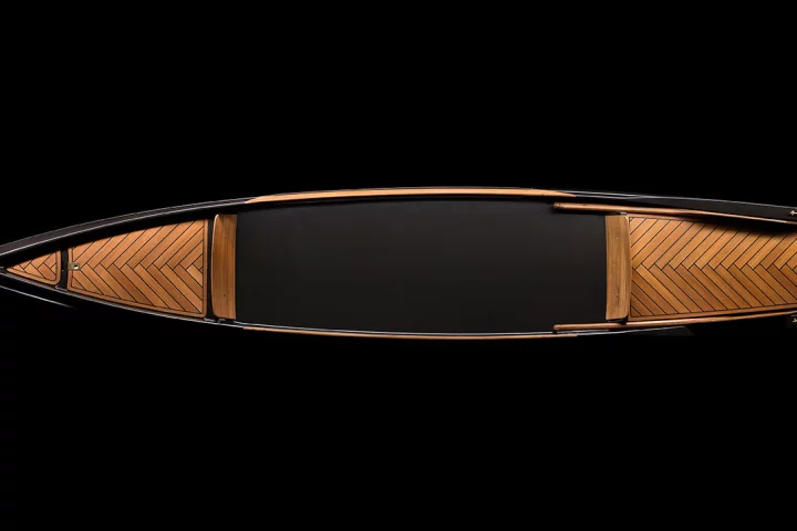 Borromeo & De Silva's Monocoque Paddle Canoe