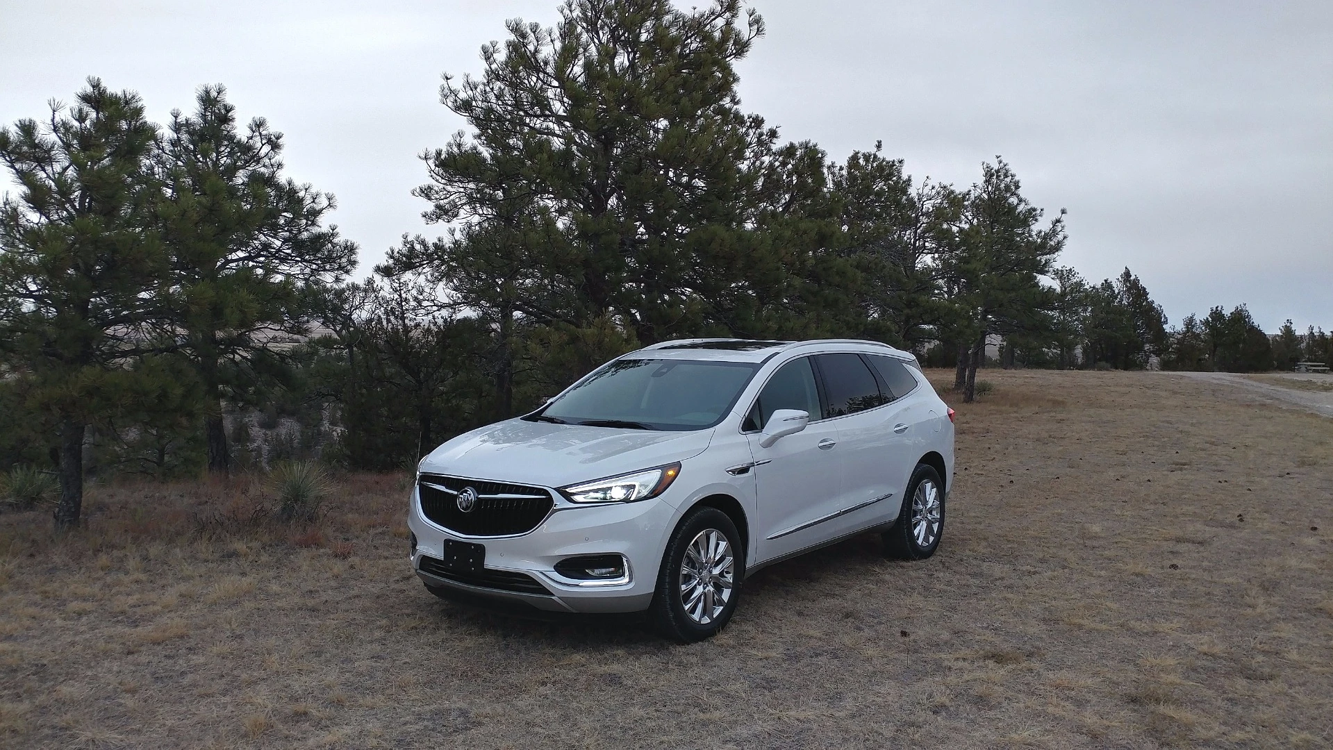 The 2018 Enclave is completely redesigned to be lighter in weight, with a more powerful in drivetrain, and to be more spacious inside