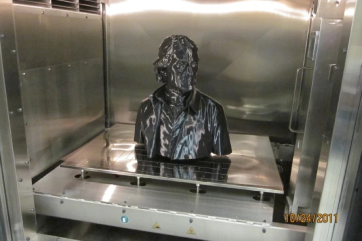 Top half of 3D printed Thomas Jefferson statue (Photo: RedEye on Demand/Smithsonian/StudioEIS)