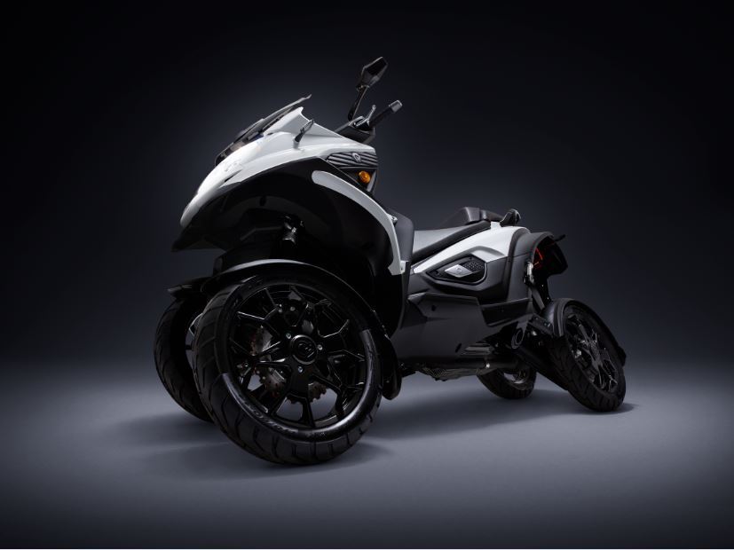 Quadro Qooder: a clever 4-wheel tilting scoot with an electric version on the way