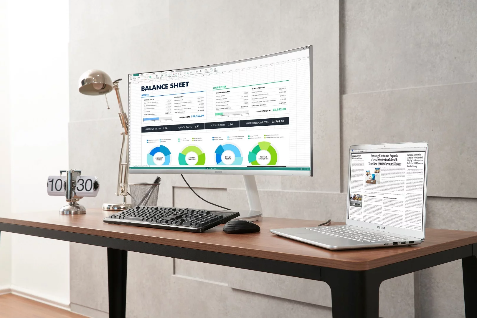 The new QLED range can use PIcture-By-Picture and Picture-In-Picture modes to display input from two different sources at once