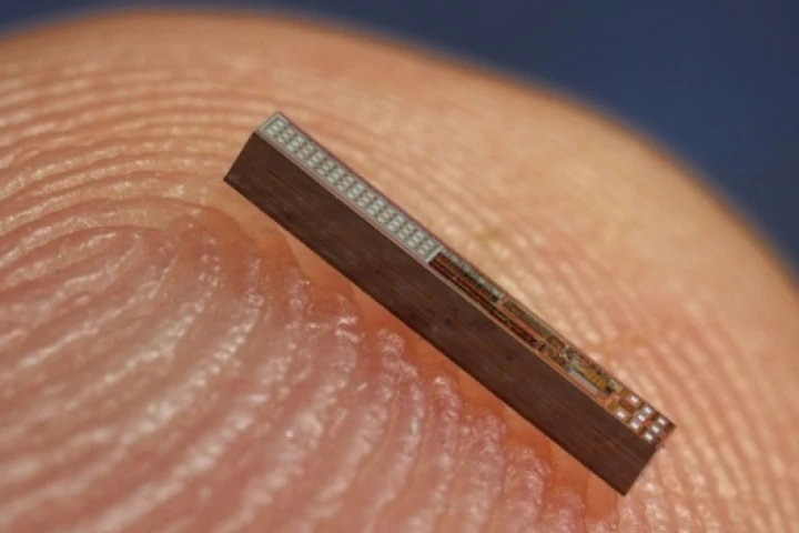 The tiny blood pressure sensor