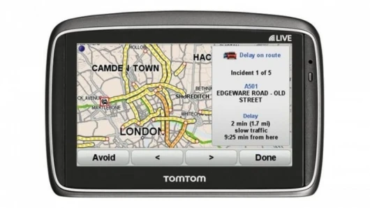 The TomTom GO 950 LIVE features an improved UI and live data feeds for the road.