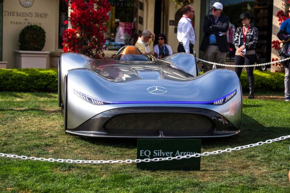 The Vision EQ is powered by a 738 hp electric drive and 80 kWh battery