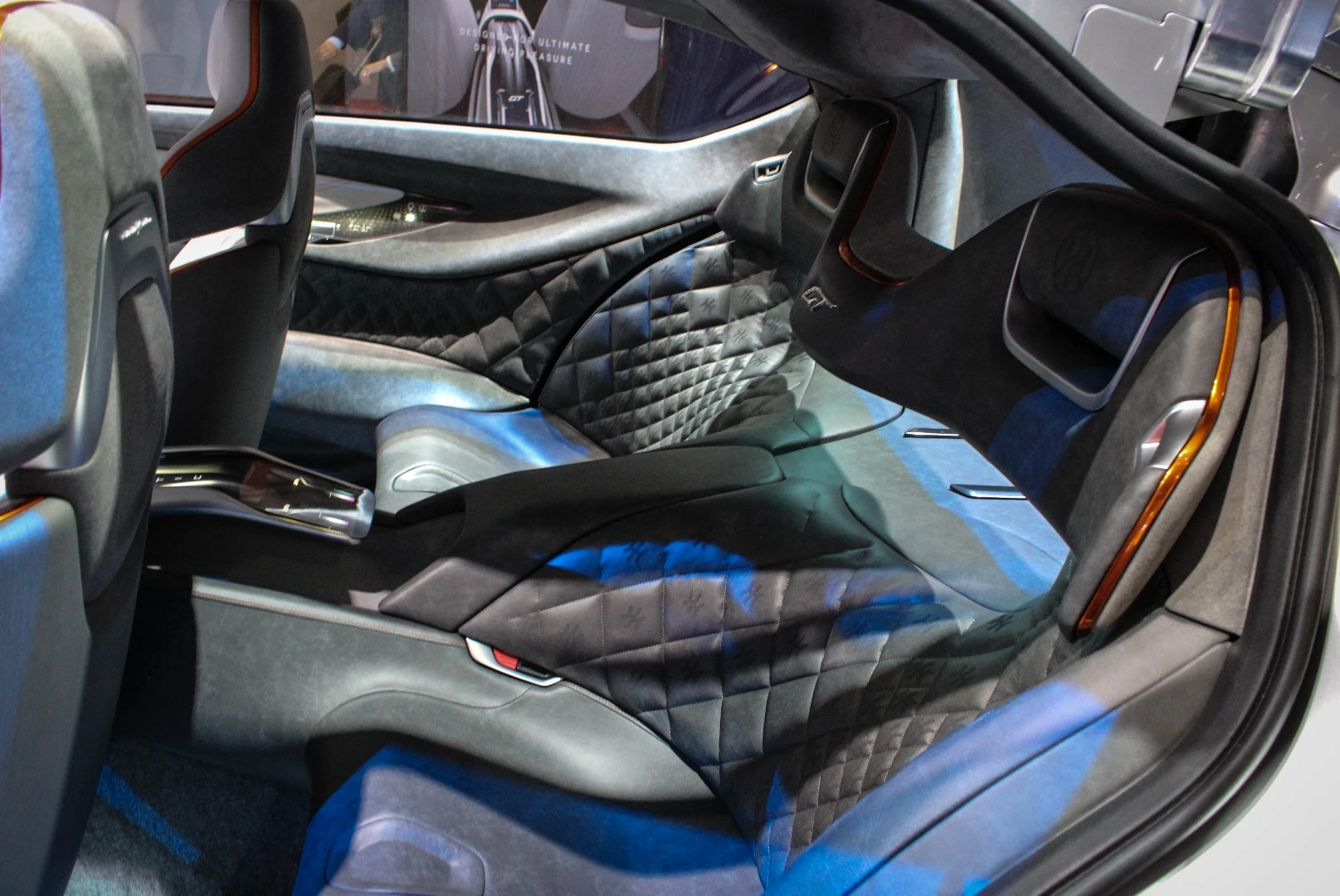 Pininfarina HK GT: nicely detailed back seats