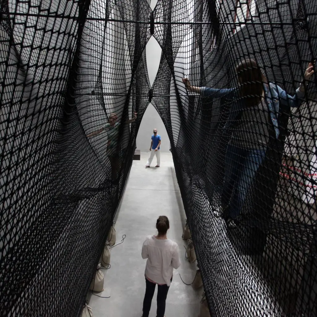 Net Linz is 25 m (82 ft) long