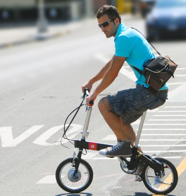 The CMYK 4.0 smart folding e-bike has an estimated MSRP of $1,600