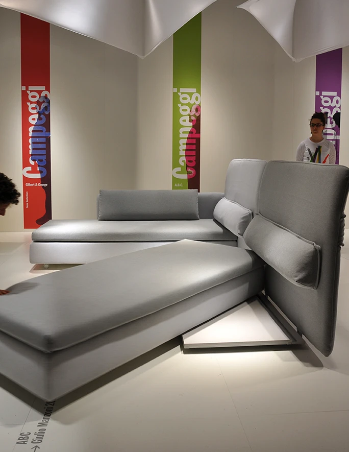 Creating two single beds from a lounge suite (Photo: Edoardo Campanale/Gizmag.com)