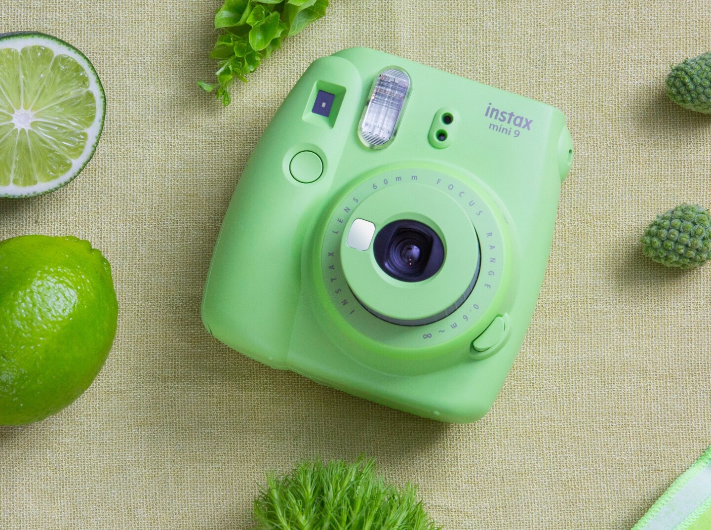 Fujifilm’s Instax Mini 9 gets up-close and personal