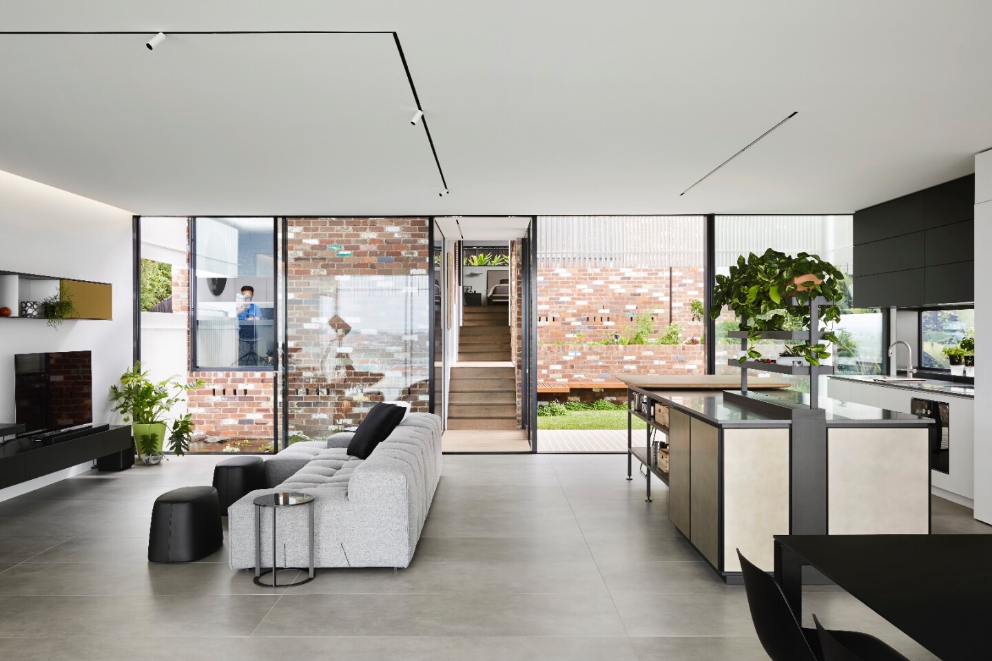 Greenacres measures 310 sq m (3,336 sq ft)