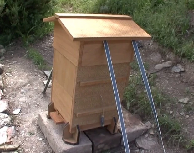 The Barcelona Warré hive (Photo: Open Source Beehives)