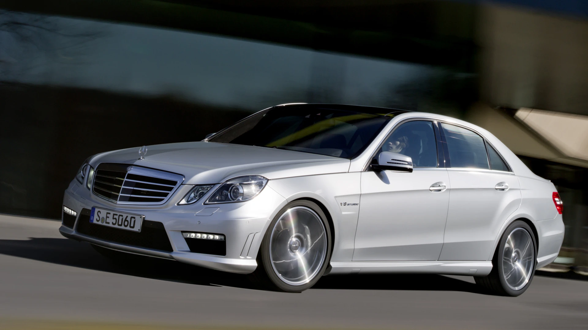 Mercedes Benz E63 AMG