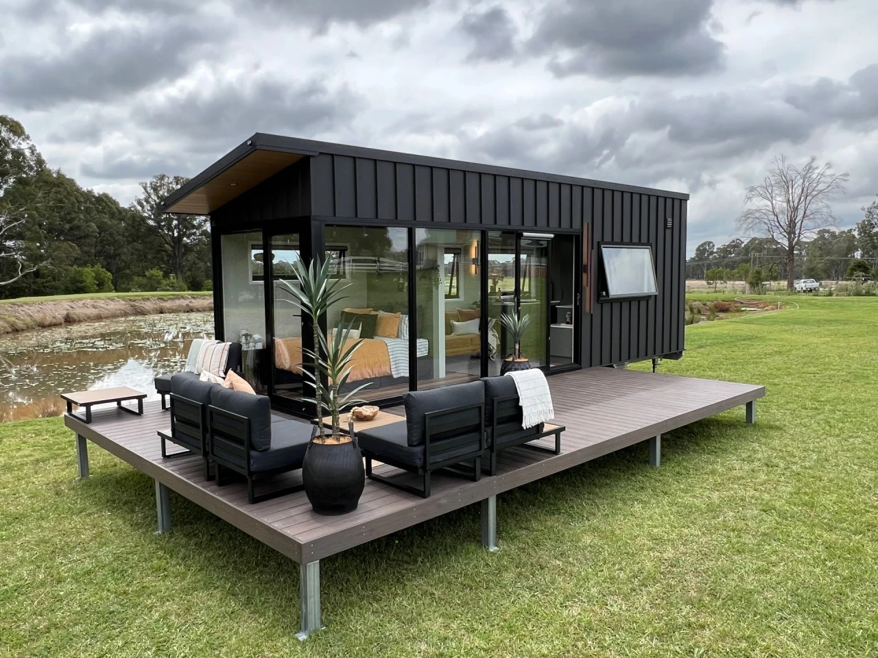 Amazing glazing: Tiny house puts bright spin on single-level living